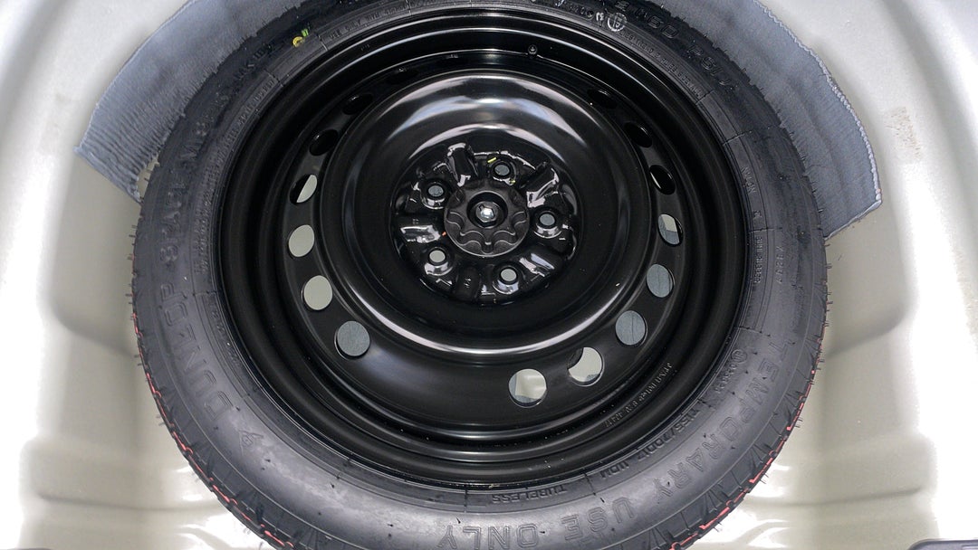 2020 Toyota Camry Ascent Sport Hybrid, Automatic, 90346 km, Spare Wheel