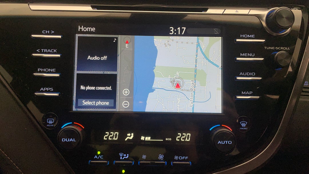 2020 Toyota Camry Ascent Sport Hybrid, Automatic, 90346 km, Infotainment System