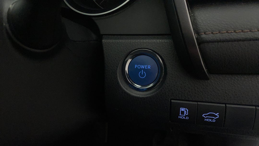 2020 Toyota Camry Ascent Sport Hybrid, Automatic, 90346 km, Keyless / Button Start