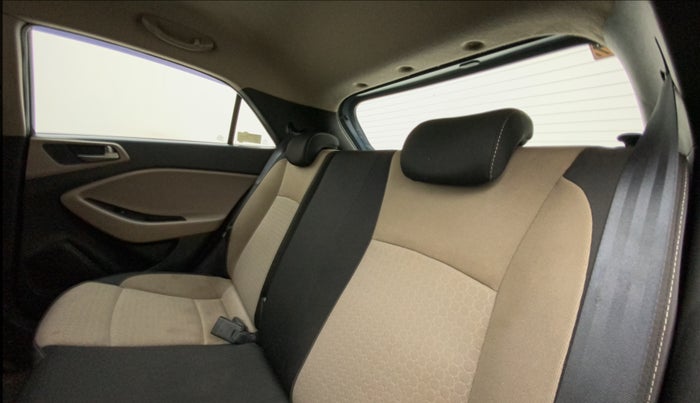 2015 Hyundai Elite i20 ASTA 1.2, Petrol, Manual, 87,488 km, Right Side Rear Door Cabin