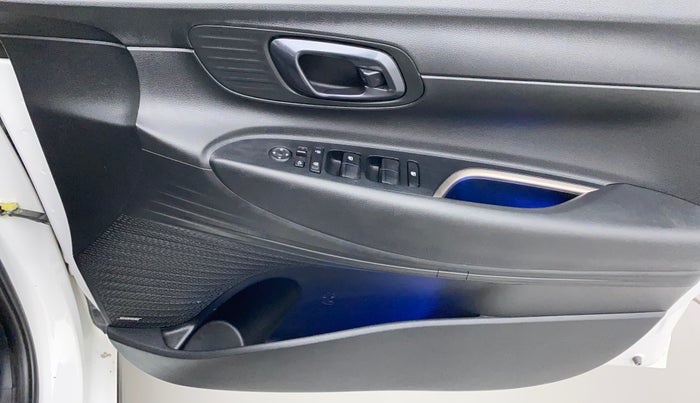 2021 Hyundai NEW I20 ASTA (O) 1.2 MT, Petrol, Manual, 23,738 km, Driver Side Door Panels Control