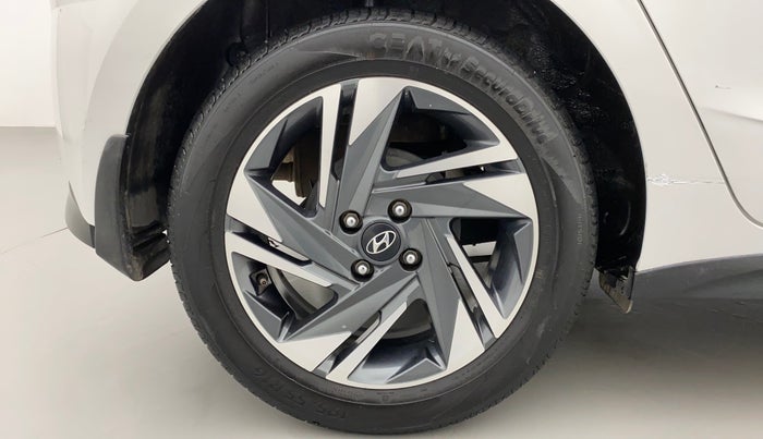 2021 Hyundai NEW I20 ASTA (O) 1.2 MT, Petrol, Manual, 23,738 km, Right Rear Wheel