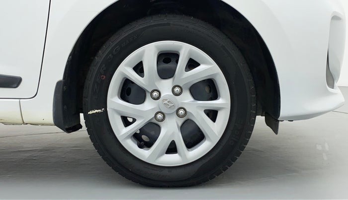 2019 Hyundai Grand i10 MAGNA 1.2 VTVT, Petrol, Manual, 34,989 km, Right Front Wheel