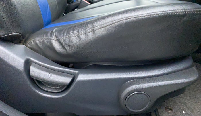 2015 Hyundai Xcent SX 1.2 OPT, Petrol, Manual, 62,256 km, Driver Side Adjustment Panel