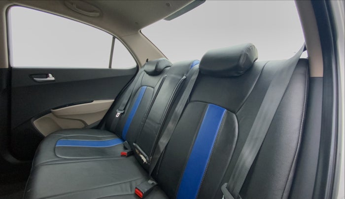 2015 Hyundai Xcent SX 1.2 OPT, Petrol, Manual, 62,256 km, Right Side Rear Door Cabin