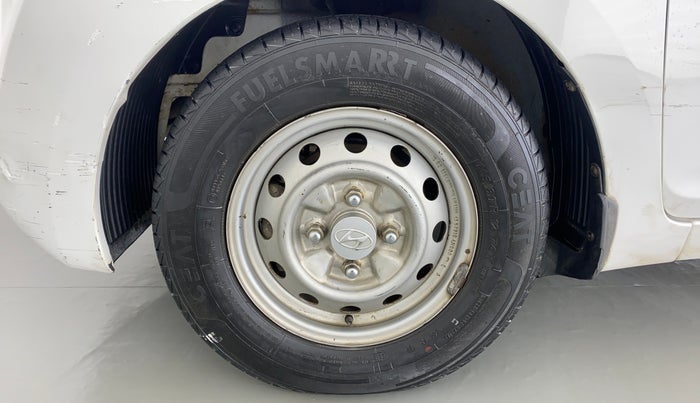 2015 Hyundai Eon ERA PLUS, Petrol, Manual, 25,106 km, Left Front Wheel