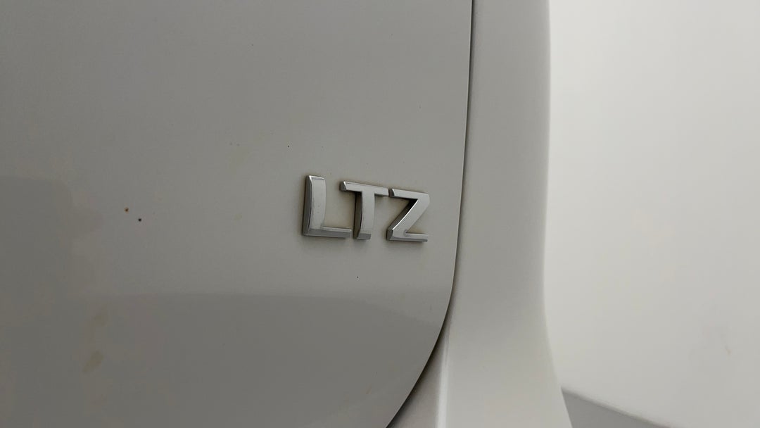 Badge (Boot Right Side)