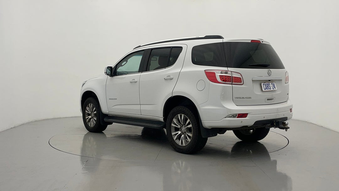 Left Back Diagonal (45- Degree) View