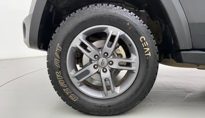 2022 Mahindra Thar LX HT PETROL 4WD MT, Petrol, Manual, 7,696 km, Left Front Wheel