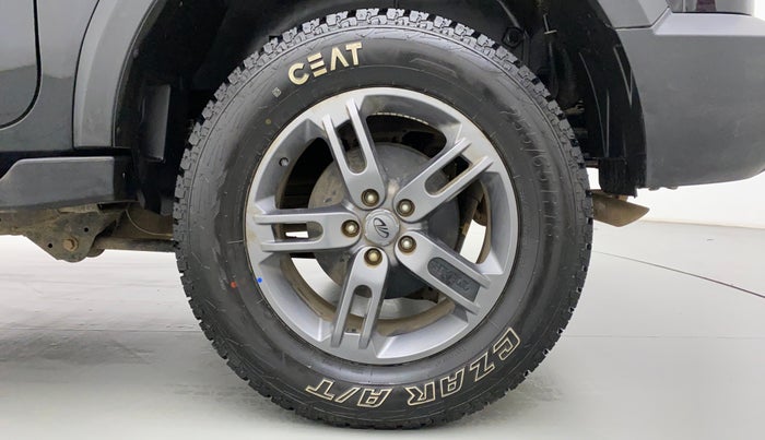 2022 Mahindra Thar LX HT PETROL 4WD MT, Petrol, Manual, 7,696 km, Left Rear Wheel