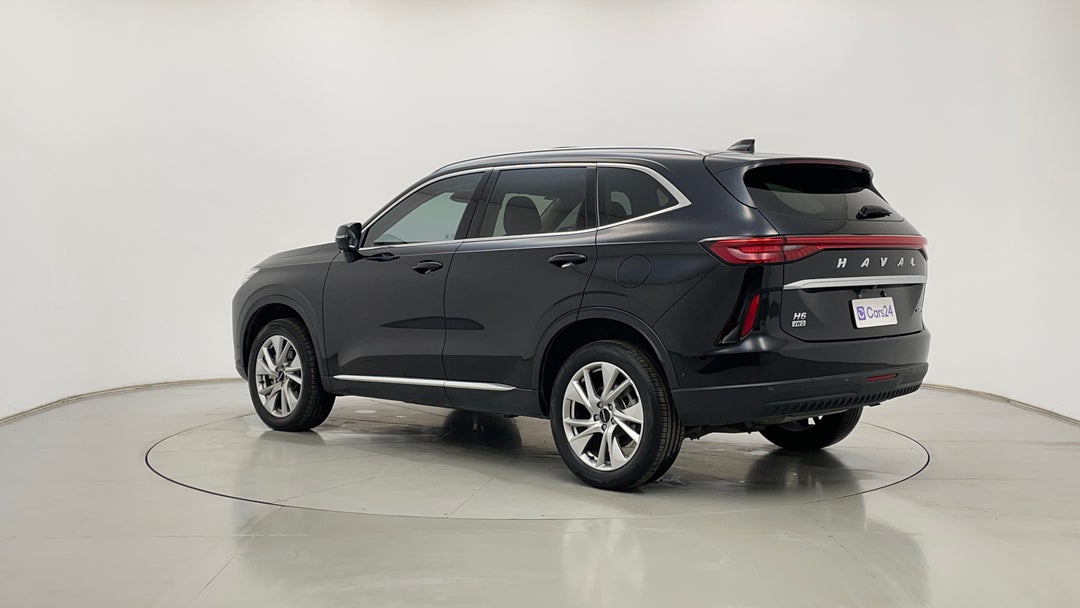 Left Back Diagonal (45- Degree) View