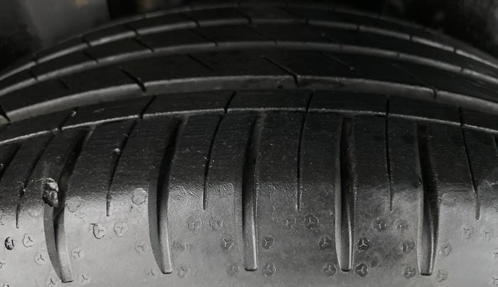 2021 MG HECTOR PLUS SHARP HYBRID PETROL, Petrol, Manual, 9,791 km, Right Front Tyre Tread