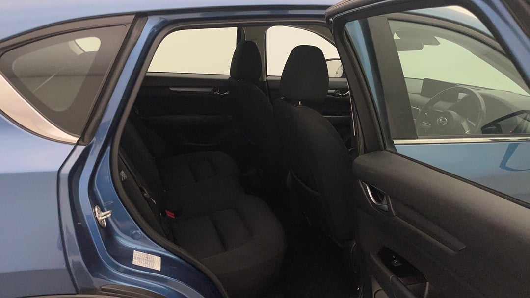 2022 Mazda CX-5 Maxx (FWD), Automatic, 61717 km, Right Side Rear Door Cabin View