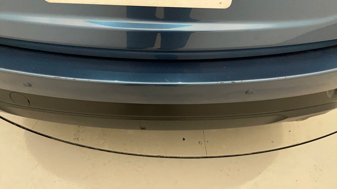 2022 Mazda CX-5 Maxx (FWD), Automatic, 61717 km, Boot / Tailgate Tailgate Chip