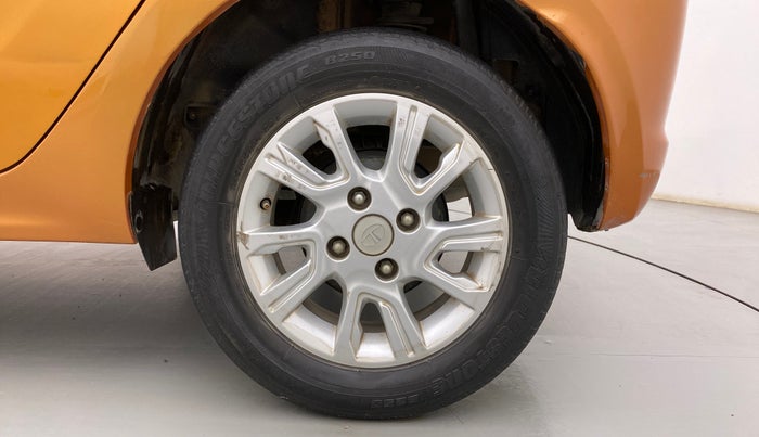 2017 Tata Tiago XZA PETROL, Petrol, Automatic, 31,535 km, Left Rear Wheel