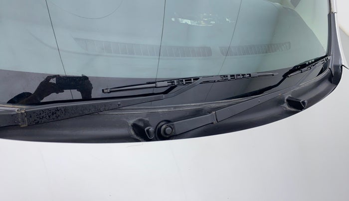 2014 Maruti Celerio ZXI OPT, Petrol, Manual, 30,462 km, Bonnet (hood) - Cowl vent panel has minor damage