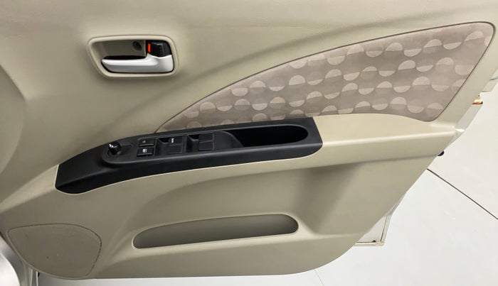 2014 Maruti Celerio ZXI OPT, Petrol, Manual, 30,462 km, Driver Side Door Panels Control