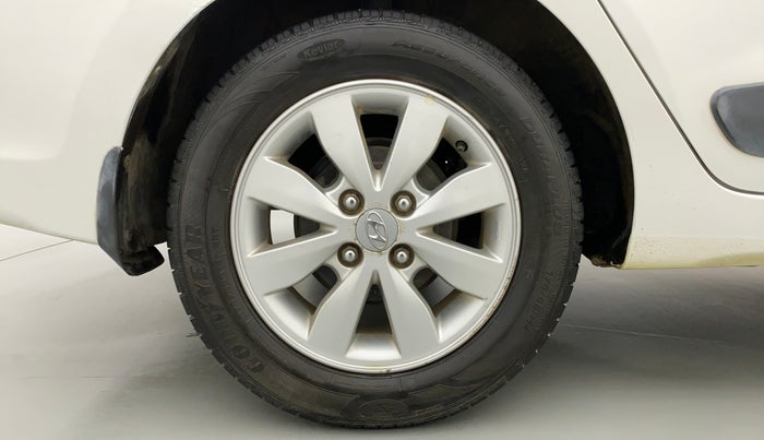 2014 Hyundai Xcent SX 1.2 OPT, Petrol, Manual, 68,311 km, Right Rear Wheel