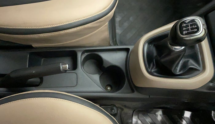 2014 Hyundai Xcent SX 1.2 OPT, Petrol, Manual, 68,311 km, Gear Lever