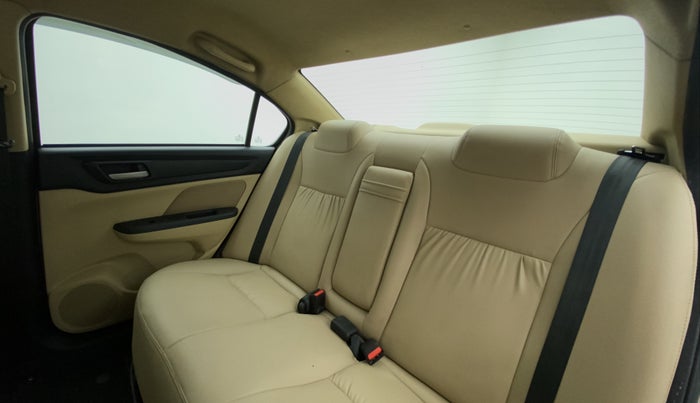 2019 Honda Amaze 1.2 V MT I-VTEC, Petrol, Manual, 38,270 km, Right Side Rear Door Cabin