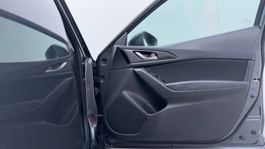 2015 Mazda 3 Sp25, Automatic, 127424 km, Speaker View