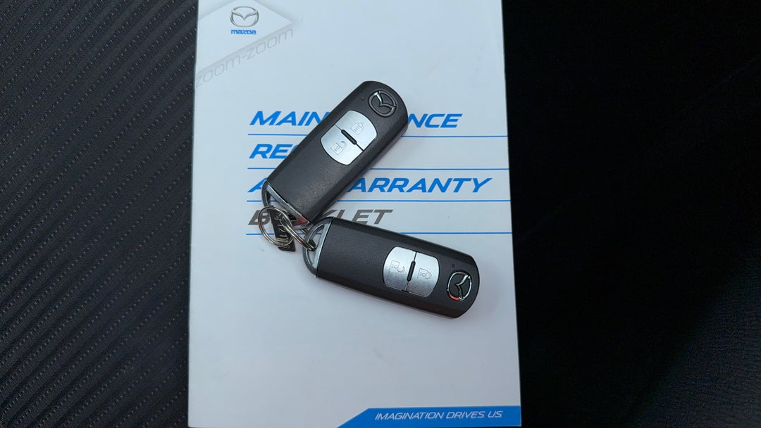 2015 Mazda 3 Sp25, Automatic, 127424 km, Key Close-up