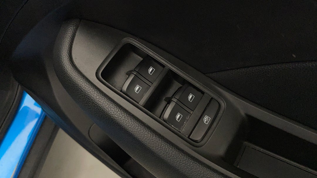 2023 MG ZS Excite, Automatic, 58710 km, Drivers Side Door Panel Controls