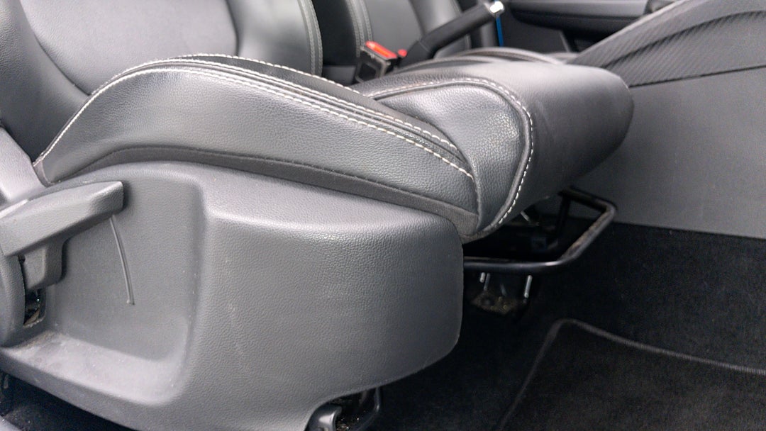 2023 MG ZS Excite, Automatic, 58710 km, Drivers Side Adjustment Panel