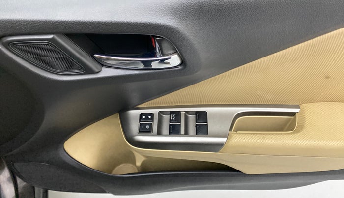 2016 Honda City V MT PETROL, Petrol, Manual, 40,715 km, Driver Side Door Panels Control