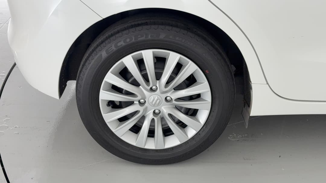 2021 Suzuki Baleno Gl, Automatic, 28266 km, Right Rear Wheel