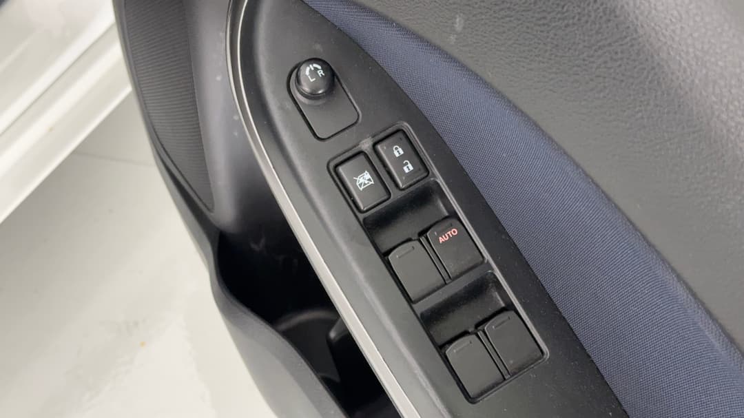 2021 Suzuki Baleno Gl, Automatic, 28266 km, Drivers Side Door Panel Controls