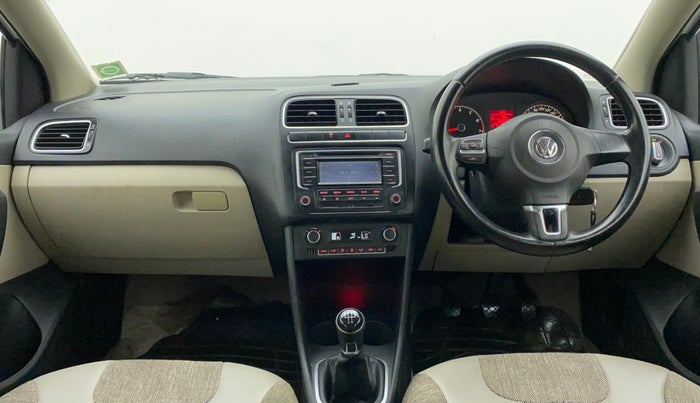 2014 Volkswagen Polo HIGHLINE1.2L, Petrol, Manual, 69,527 km, Dashboard