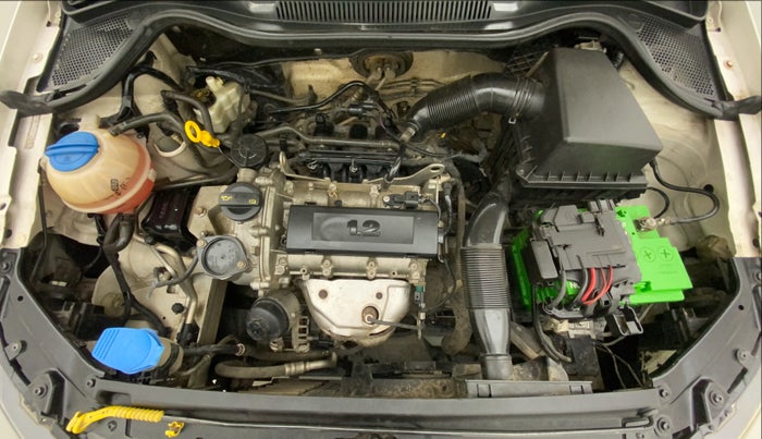 2014 Volkswagen Polo HIGHLINE1.2L, Petrol, Manual, 69,527 km, Open Bonet