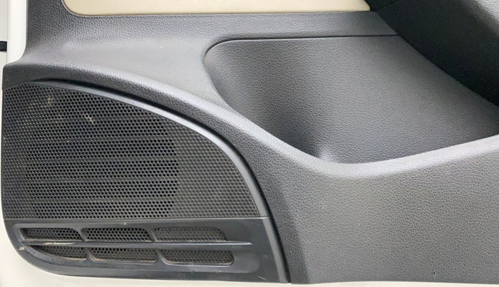 2014 Volkswagen Polo HIGHLINE1.2L, Petrol, Manual, 69,527 km, Speaker