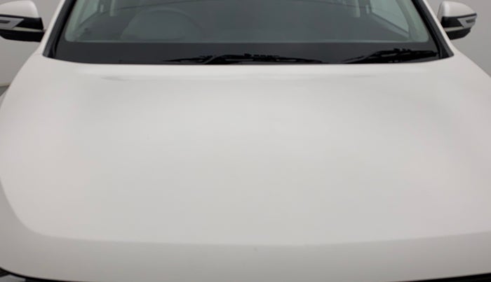 2019 MG HECTOR SHARP 1.5 DCT PETROL, Petrol, Automatic, 31,569 km, Bonnet (hood) - Paint has minor damage