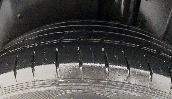 2019 MG HECTOR SHARP 1.5 DCT PETROL, Petrol, Automatic, 31,569 km, Left Rear Tyre Tread