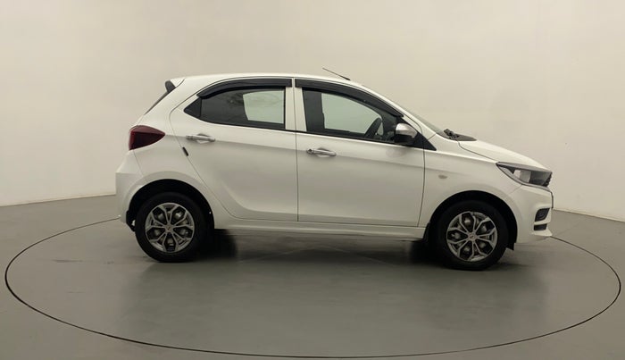 2022 Tata Tiago XM CNG, CNG, Manual, 15,983 km, Right Side