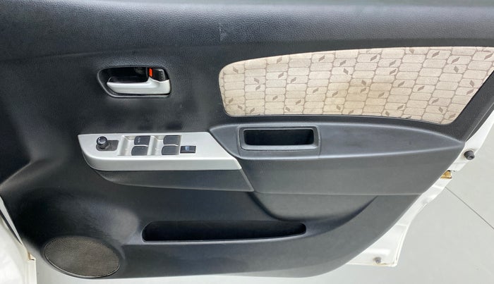 2016 Maruti Wagon R 1.0 VXI AMT, Petrol, Automatic, 72,117 km, Driver Side Door Panels Control