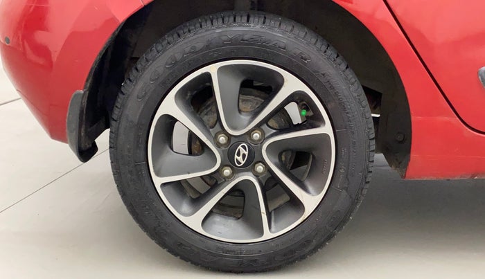 2018 Hyundai Grand i10 ASTA 1.2 KAPPA VTVT, Petrol, Manual, 61,142 km, Right Rear Wheel