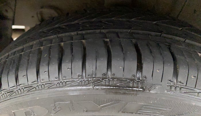 2018 Hyundai Grand i10 ASTA 1.2 KAPPA VTVT, Petrol, Manual, 61,142 km, Right Rear Tyre Tread