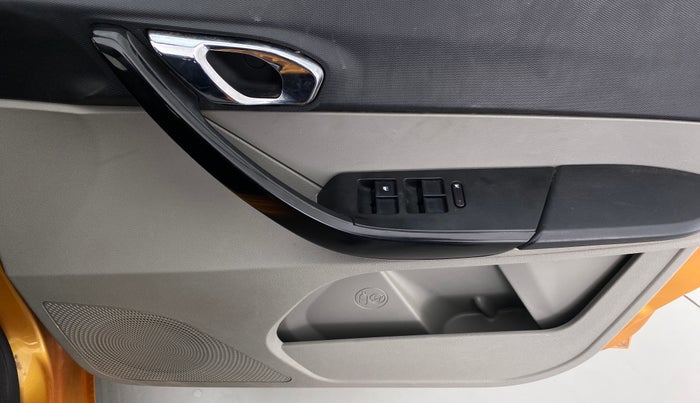2018 Tata Tiago XZ 1.2 REVOTRON, Petrol, Manual, 52,035 km, Driver Side Door Panels Control