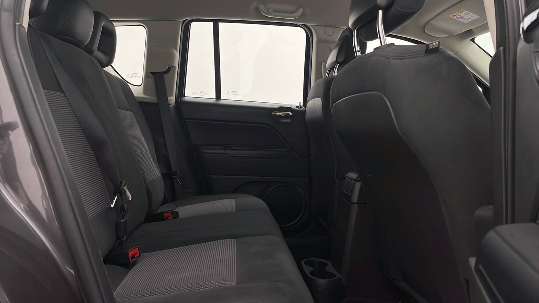 2014 Jeep Compass Sport (4x2), Manual, 119702 km, Right Side Rear Door Cabin View