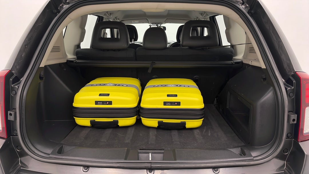 2014 Jeep Compass Sport (4x2), Manual, 119702 km, Boot Inside View with Luggage