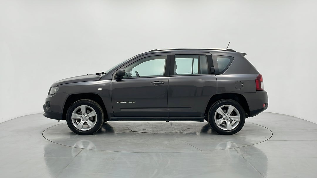 2014 Jeep Compass Sport (4x2), Manual, 119702 km, Left Side View