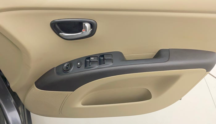 2013 Hyundai i10 MAGNA 1.2, Petrol, Manual, 58,937 km, Driver Side Door Panels Control