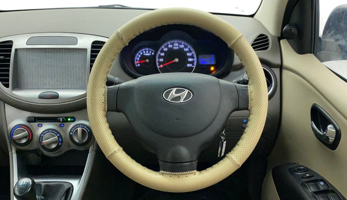 2013 Hyundai i10 MAGNA 1.2, Petrol, Manual, 58,937 km, Steering Wheel Close Up
