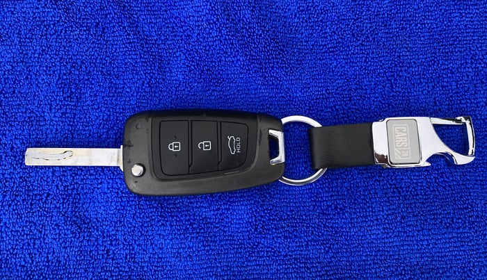 2018 Hyundai Verna 1.6 CRDI SX + AT, Diesel, Automatic, 66,035 km, Key Close Up