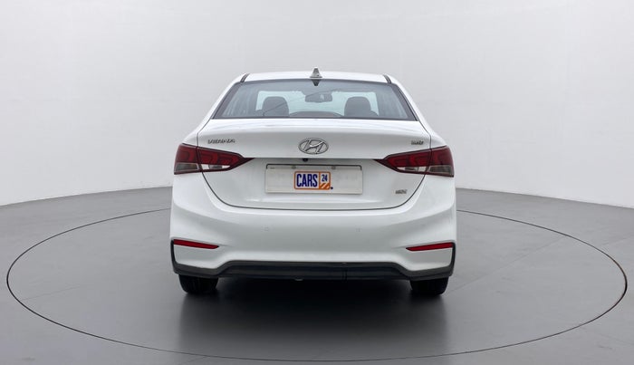 2018 Hyundai Verna 1.6 CRDI SX + AT, Diesel, Automatic, 66,035 km, Back/Rear