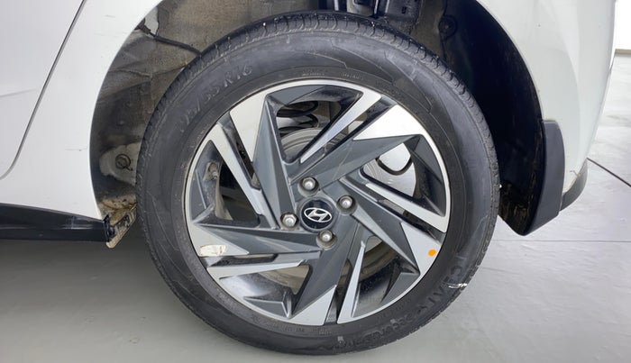 2020 Hyundai NEW I20 ASTA (O) 1.2 MT, Petrol, Manual, 36,716 km, Left Rear Wheel