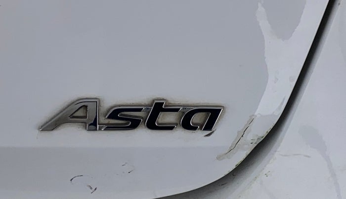 2020 Hyundai NEW I20 ASTA (O) 1.2 MT, Petrol, Manual, 36,716 km, Dicky (Boot door) - Slightly dented